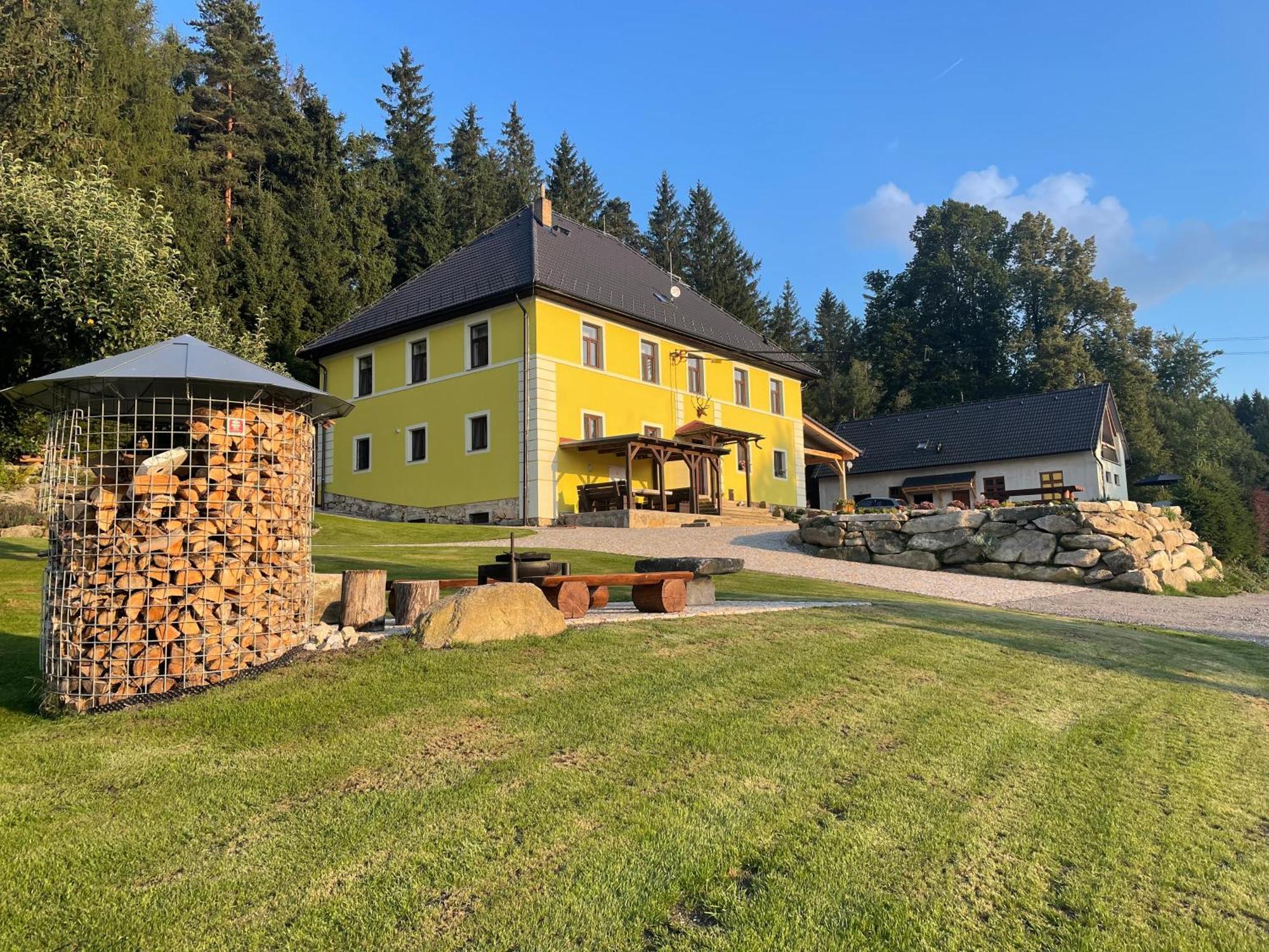 Loučovice Apartmany Hajovna Lipno מראה חיצוני תמונה